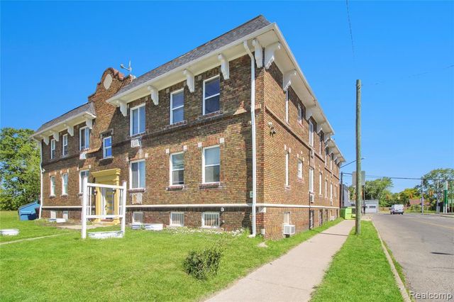 18029 Schoenherr Street, Detroit, MI 48205