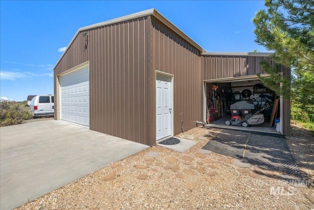 18593 S Pleasant Valley Rd, Kuna, ID 83634