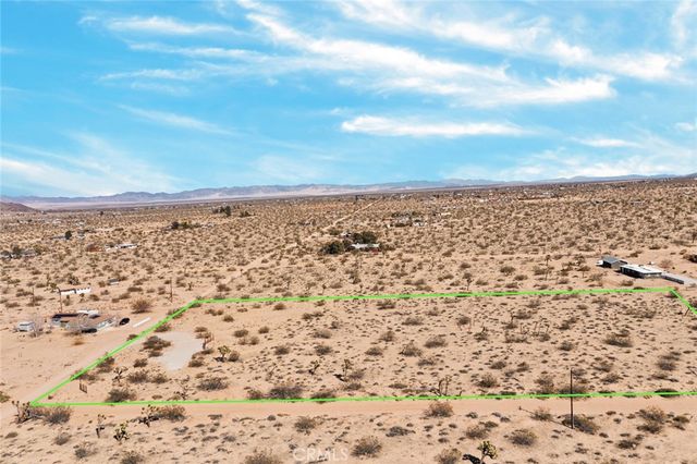 1225 Georges Lane, Landers, CA 92285
