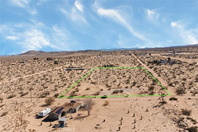 1225 Georges Lane, Landers, CA 92285