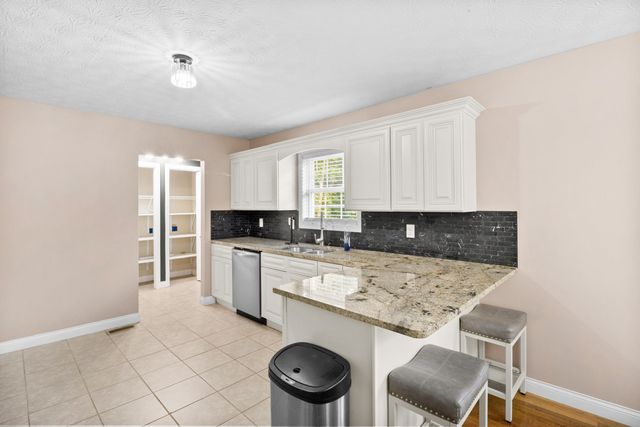 15 April Lane, Corbin, KY 40701