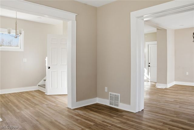 2016 Pointview Avenue, Youngstown, OH 44502