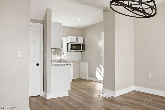 2016 Pointview Avenue, Youngstown, OH 44502