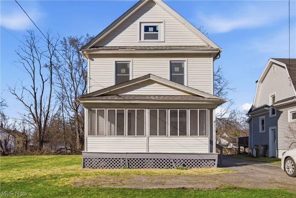 2016 Pointview Avenue, Youngstown, OH 44502