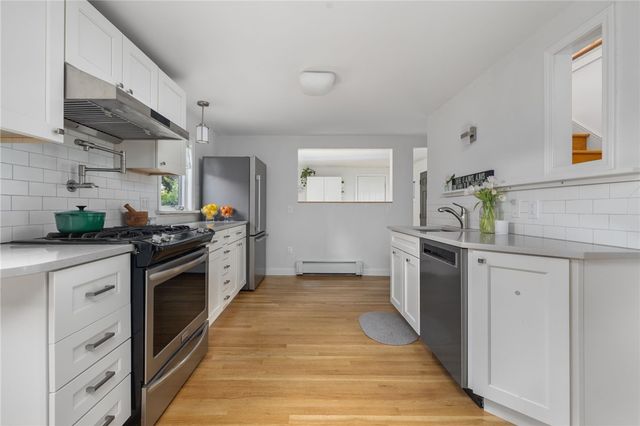 87 Frontier Road, Warwick, RI 02889