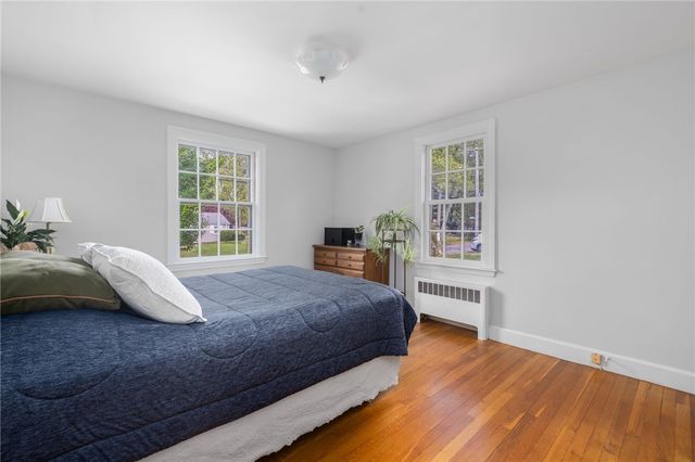 87 Frontier Road, Warwick, RI 02889