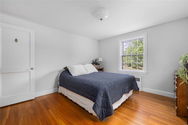 87 Frontier Road, Warwick, RI 02889