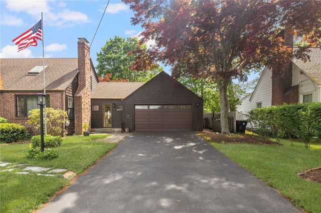 87 Frontier Road, Warwick, RI 02889