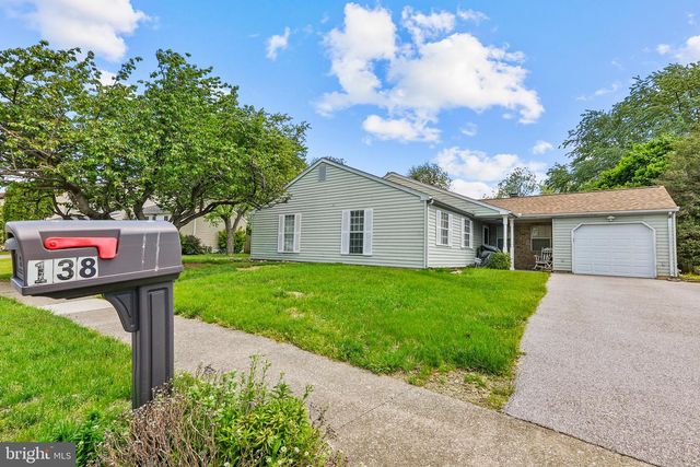 138 HUNTLEY DR, Harrisburg, PA 17112