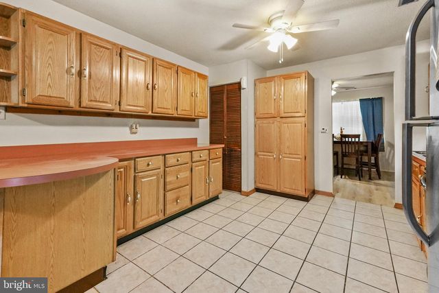 138 HUNTLEY DR, Harrisburg, PA 17112