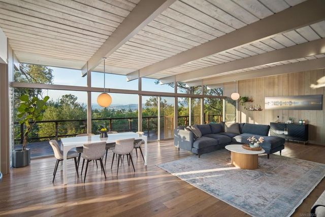 10010 Shadow Rd, La Mesa, CA 91941