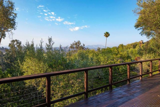10010 Shadow Rd, La Mesa, CA 91941