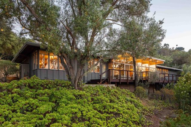 10010 Shadow Rd, La Mesa, CA 91941