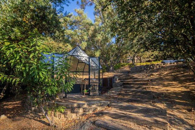10010 Shadow Rd, La Mesa, CA 91941