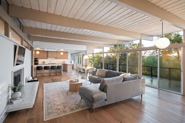 10010 Shadow Rd, La Mesa, CA 91941