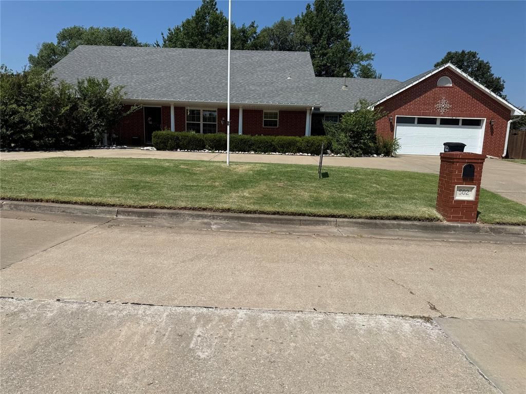 502 Pool Lane, Shawnee, OK 74801