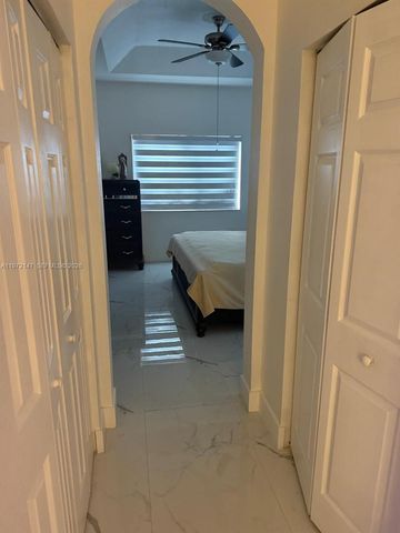 19064 SW 319th St, Homestead, FL 33030