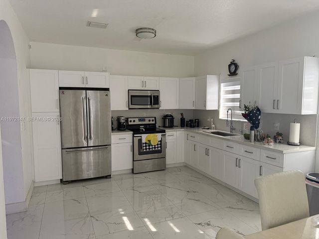 19064 SW 319th St, Homestead, FL 33030