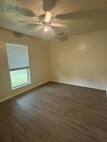 11719 Scottsdale Drive, Meadows Place, TX 77477
