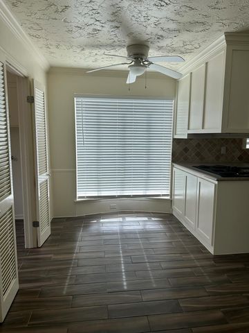 11719 Scottsdale Drive, Meadows Place, TX 77477