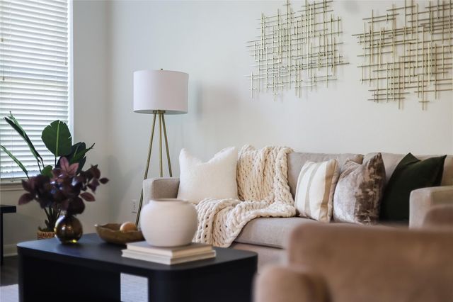 2104 Westfalian TRL, Austin, TX 78732