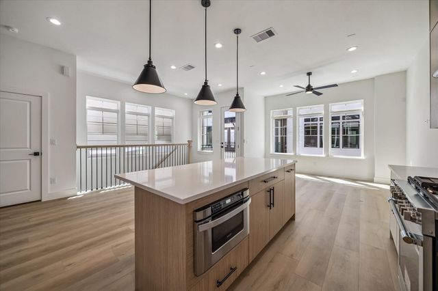 734 Curtin Street, Houston, TX 77018