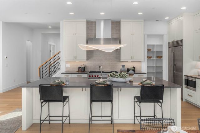 21049 SE 80th Street, Issaquah, WA 98027