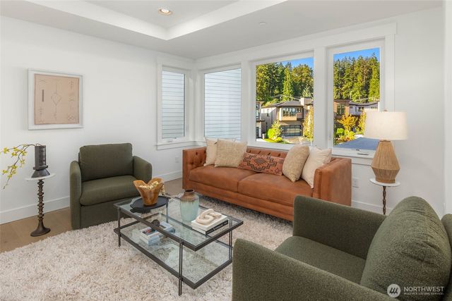 21049 SE 80th Street, Issaquah, WA 98027