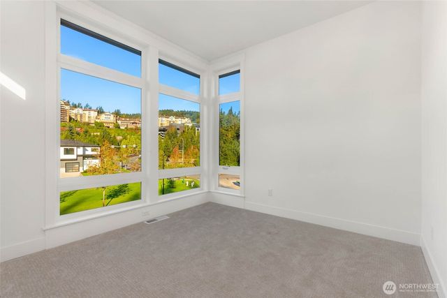 21049 SE 80th Street, Issaquah, WA 98027