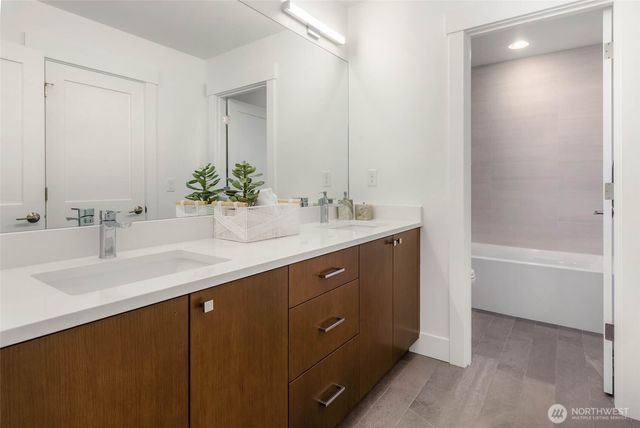 21049 SE 80th Street, Issaquah, WA 98027