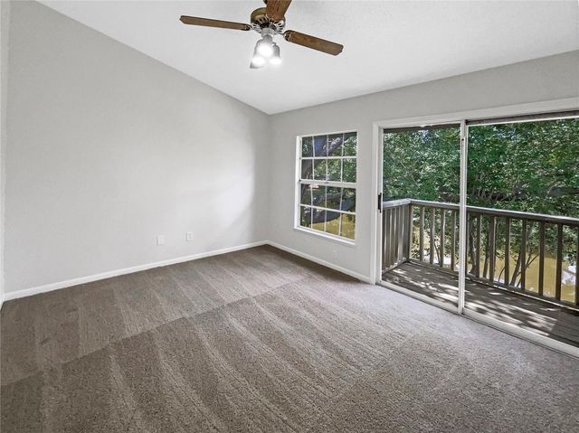 6902 LAKEVIEW COURT, Tampa, FL 33634