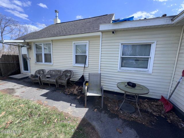 334 Glengary Road, Schenectady, NY 12304