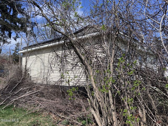 334 Glengary Road, Schenectady, NY 12304