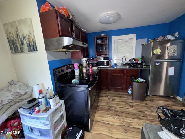 334 Glengary Road, Schenectady, NY 12304
