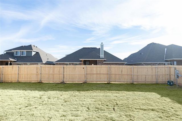 9320 NW 116th Street, Yukon, OK 73099