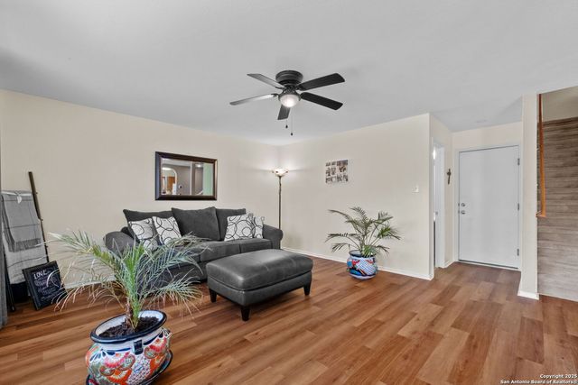 534 Coral Harbor, San Antonio, TX 78251