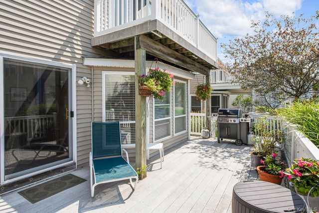 24 Spinnaker Lane 24, East Patchogue, NY 11772