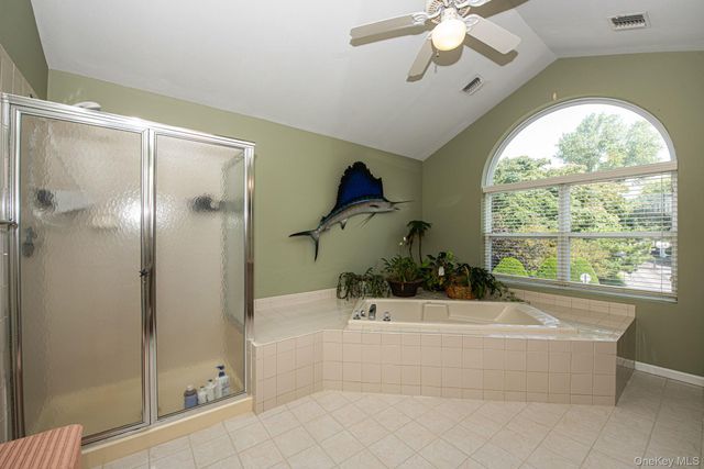 24 Spinnaker Lane 24, East Patchogue, NY 11772