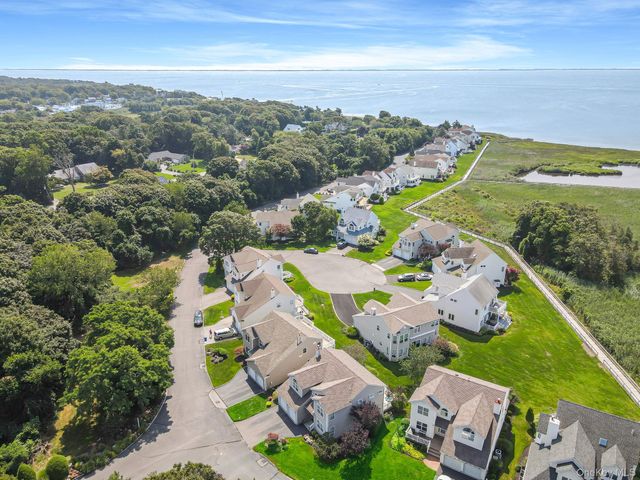 24 Spinnaker Lane 24, East Patchogue, NY 11772