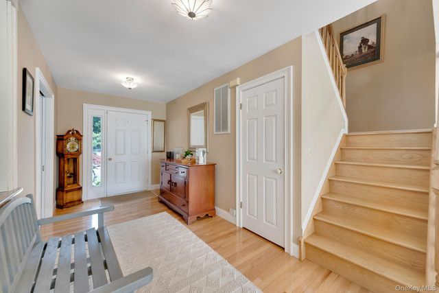 24 Spinnaker Lane 24, East Patchogue, NY 11772