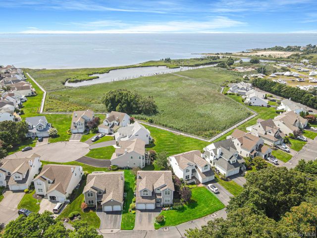 24 Spinnaker Lane 24, East Patchogue, NY 11772