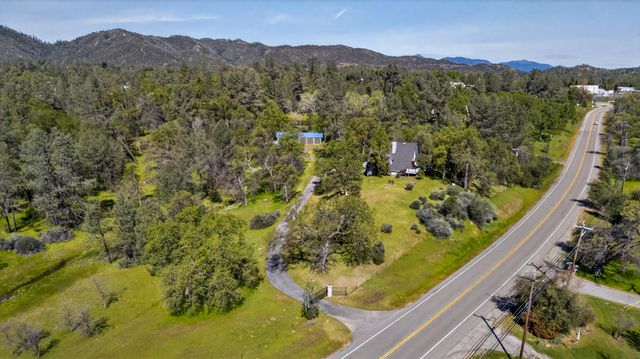 8566 Placer Road, Redding, CA 96001