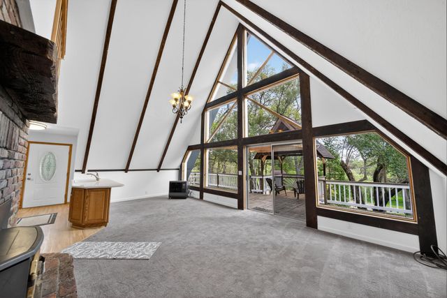 8566 Placer Road, Redding, CA 96001