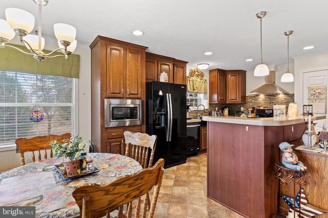 102 ORIOLE DRIVE, Carlisle, PA 17013