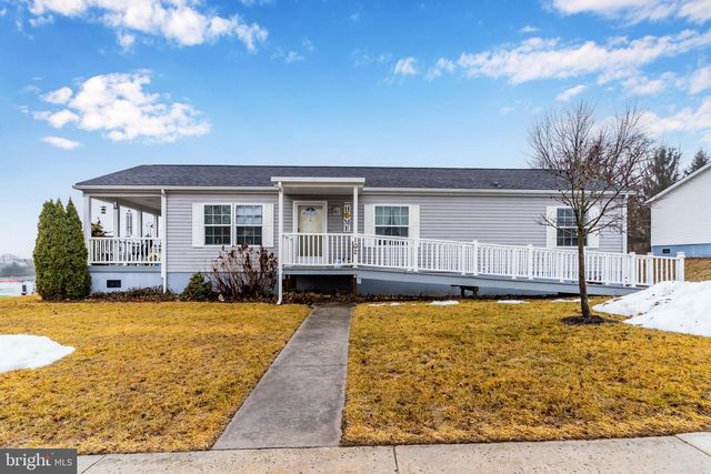 102 ORIOLE DRIVE, Carlisle, PA 17013