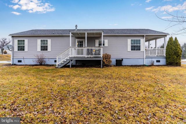 102 ORIOLE DRIVE, Carlisle, PA 17013