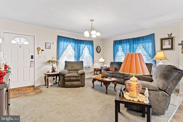 102 ORIOLE DRIVE, Carlisle, PA 17013