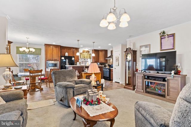 102 ORIOLE DRIVE, Carlisle, PA 17013