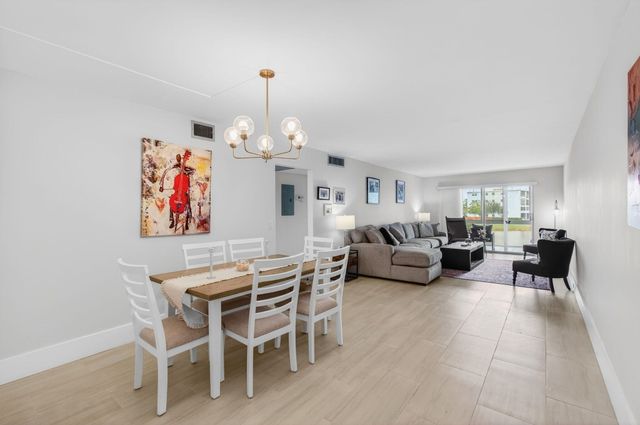 2054 Exeter C, Boca Raton, FL 33434