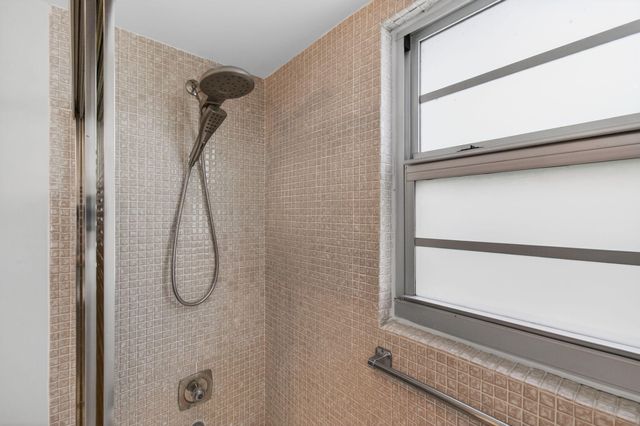 2054 Exeter C, Boca Raton, FL 33434